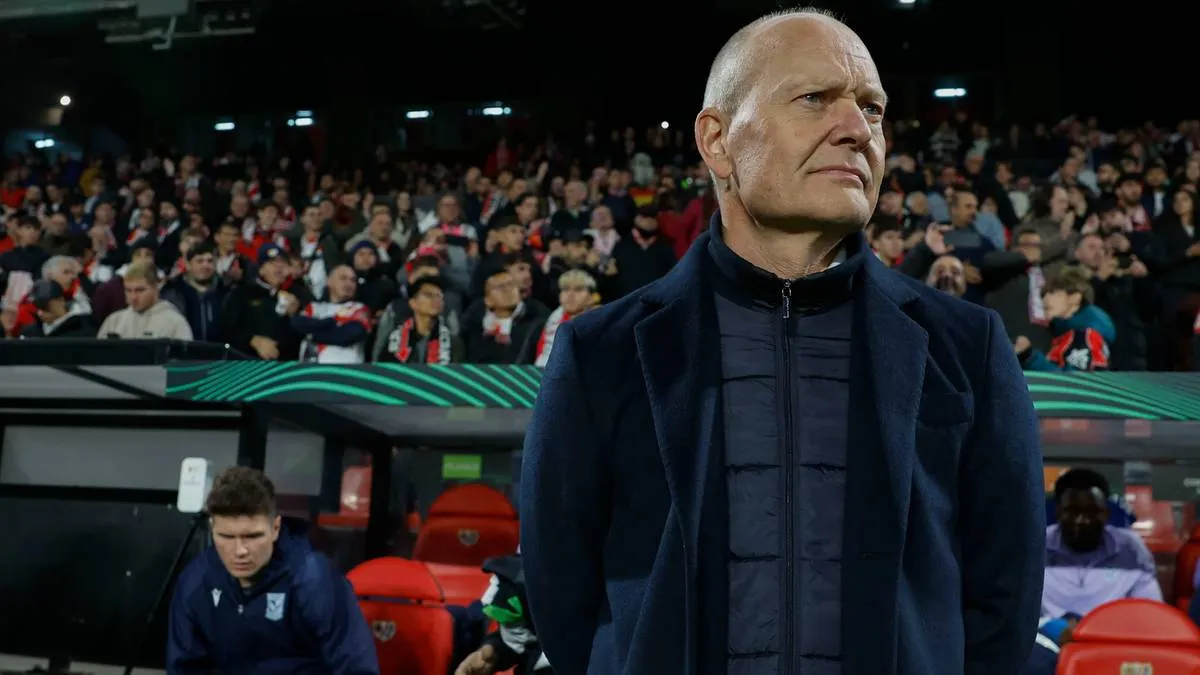 Trener Lecha Poznań wściekły! "Nigdy z czymś takim się nie spotkałem"