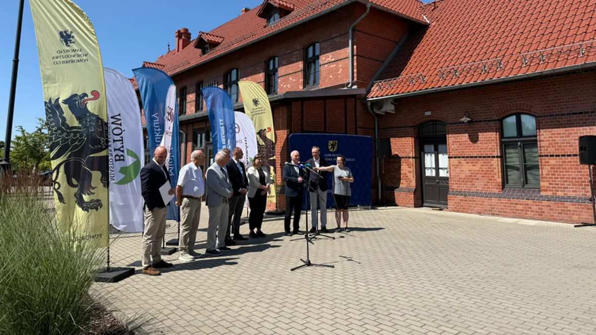 Pociągi do Bytowa mają wrócić po 30 latach; jesień 2027 roku