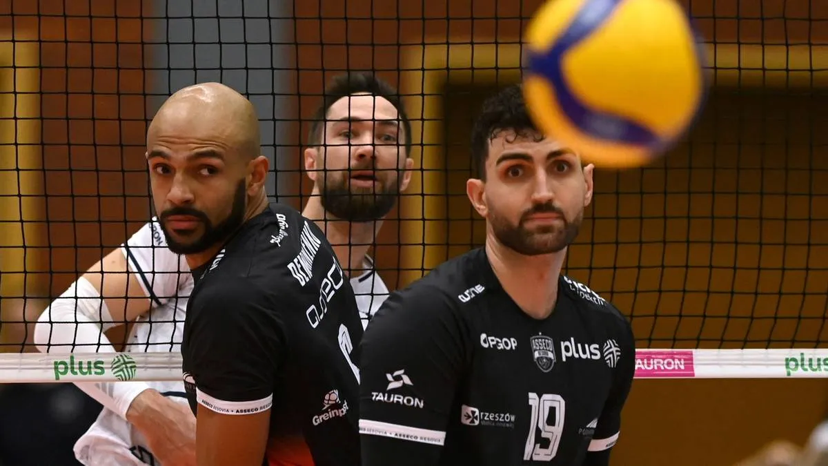 Asseco Resovia pokazała moc w hicie PlusLigi! Pierwsza porażka siatkarzy Projektu