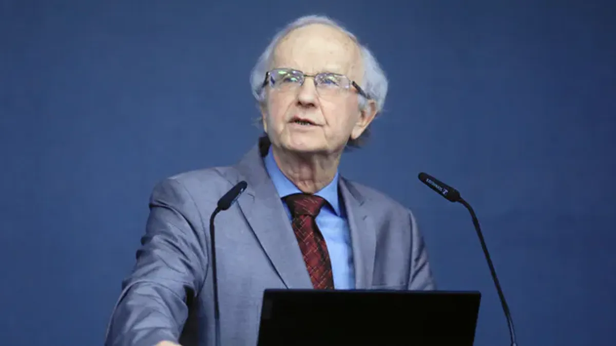 Prof. Grzegorz Kołodko: Budżet? Lecimy jak ćma do ognia. Ale jeszcze nie jest za późno [OPINIA]