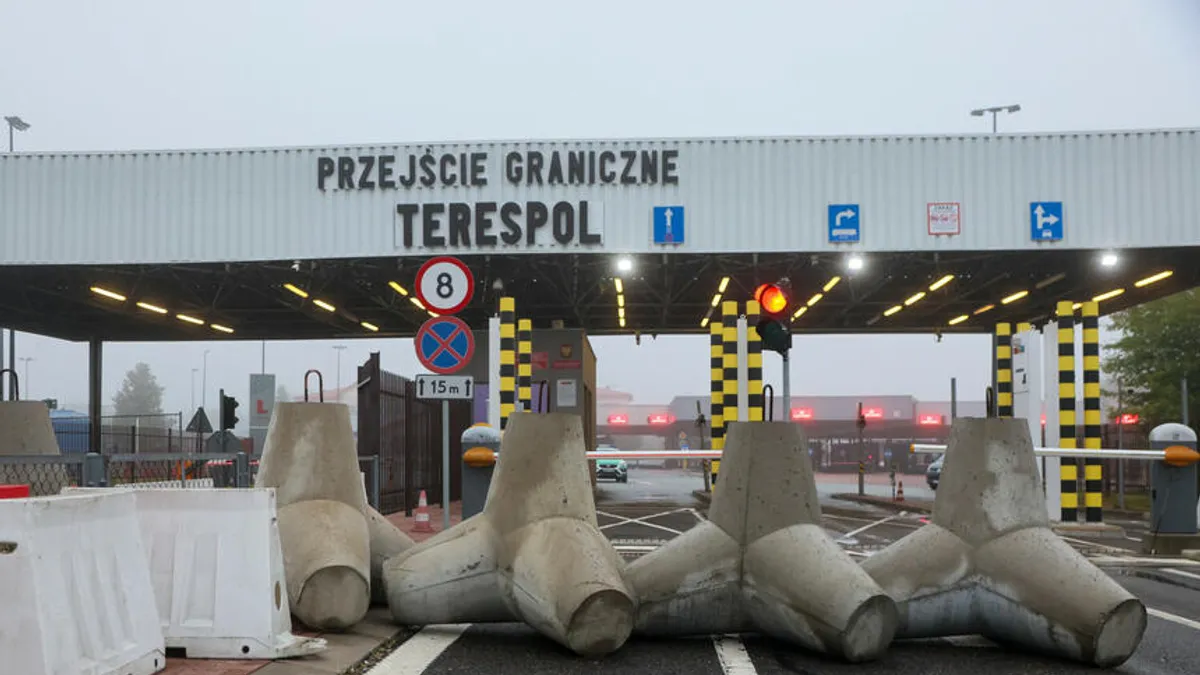 "Zapad to wydmuszka". Komandor Dura o tym, co jest dla Polski większym problemem