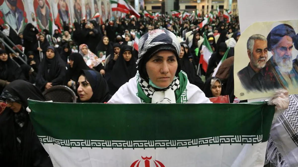 „Jesteśmy uzbrojeni i gotowi”. Trump grozi Iranowi interwencją zbrojną. Teheran się odgryza