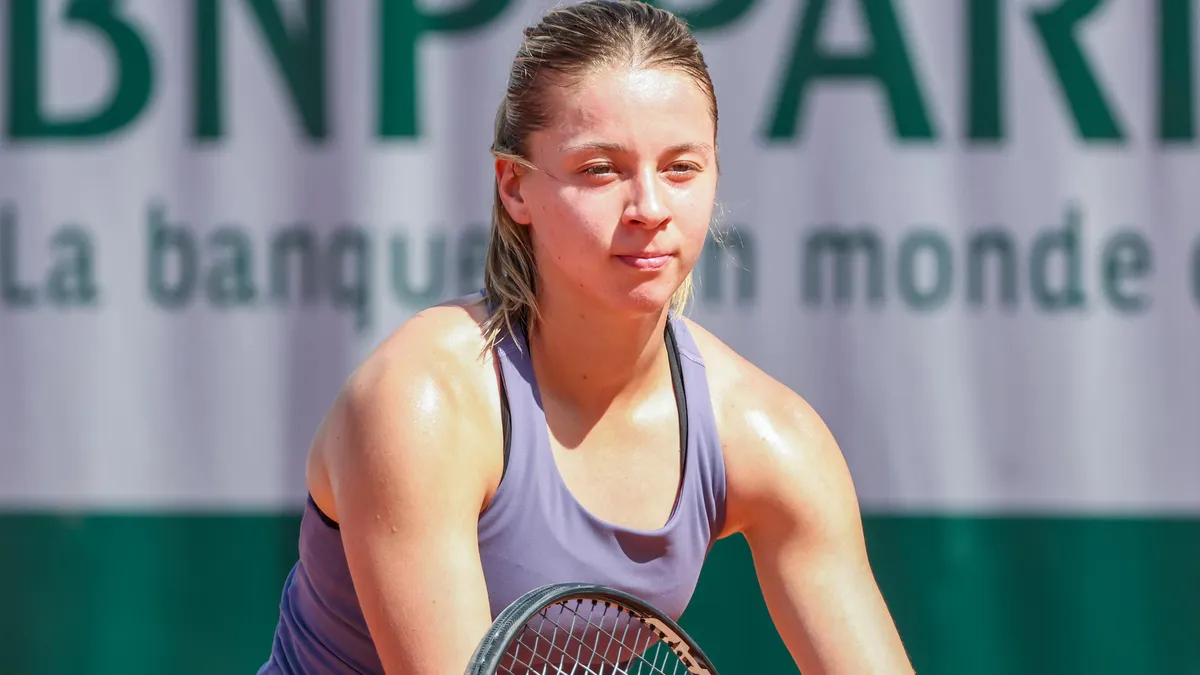 Decyzja organizatorów Roland Garros o kolidujących terminach meczów Polaków